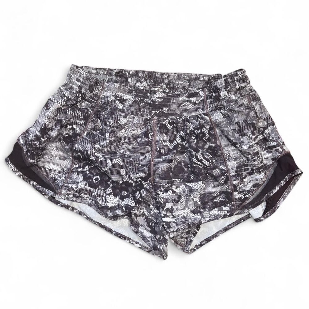 Lululemon Women's Grey and white Shorts